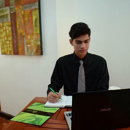 Bsa Tower Serviced Residences Makati City Exterior foto